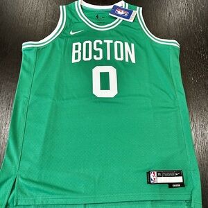 Kids Nike size xl Jayson Tatum Boston Celtics jersey nwt